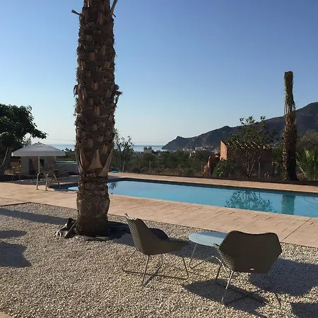 ホテル Camp El Planet