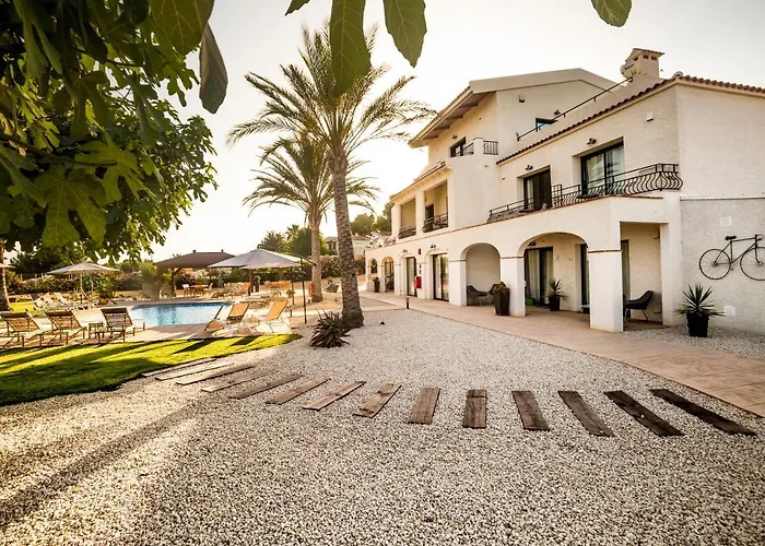 Camp El Planet Hotel *